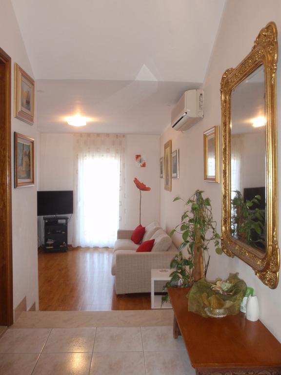 Apartment Mara Split Bagian luar foto
