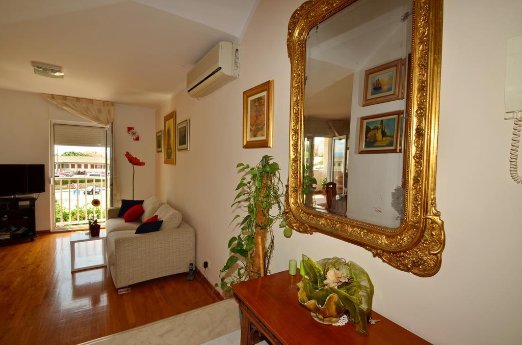 Apartment Mara Split Bagian luar foto